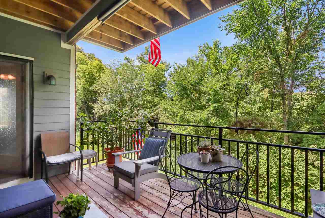 1092 Walnut Avenue Riverside IA 52327