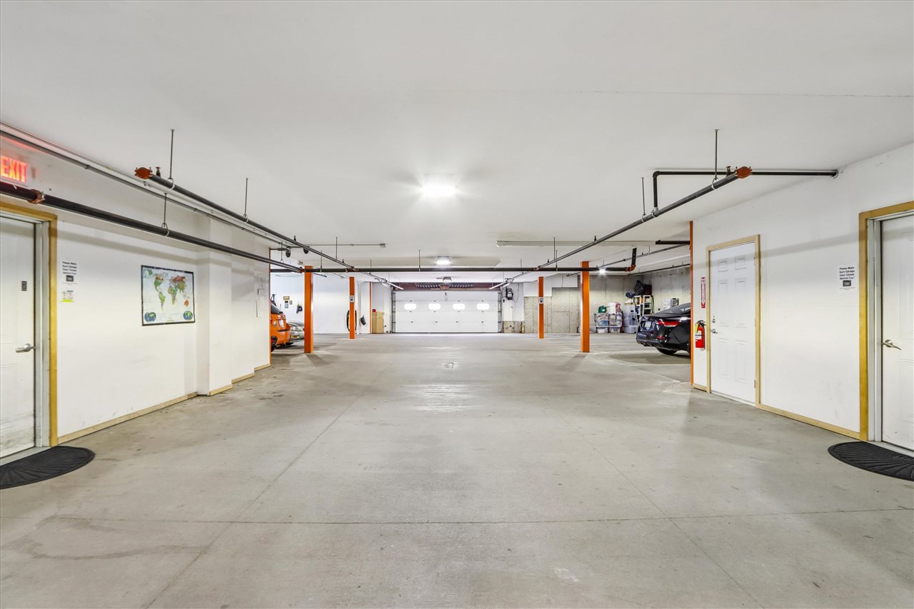 1092 Walnut Avenue Riverside IA 52327