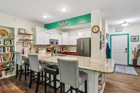 1092 Walnut Avenue Riverside IA 52327