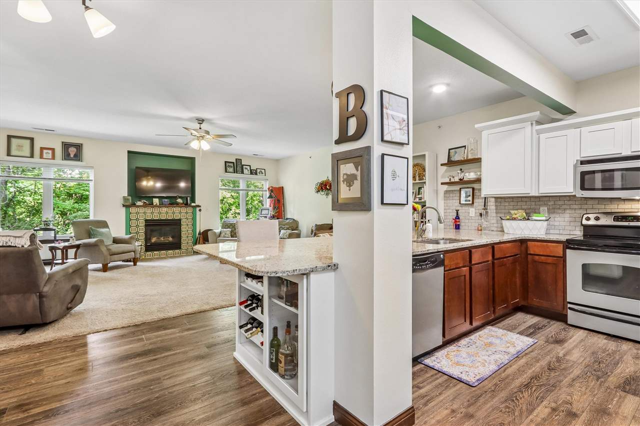 1092 Walnut Avenue Riverside IA 52327