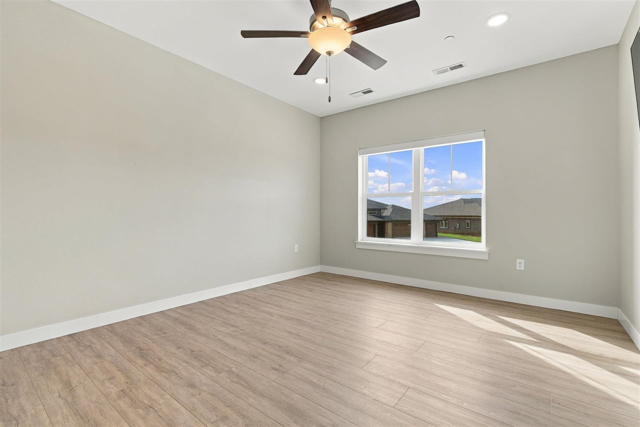 1920 Country Club Drive #203 Coralville IA 52241