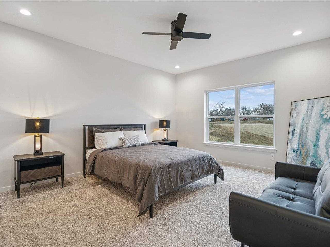 586 Maclan Circle Iowa City IA 52246