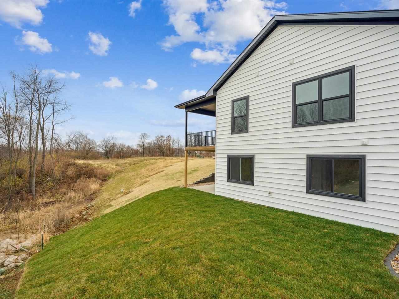 586 Maclan Circle Iowa City IA 52246