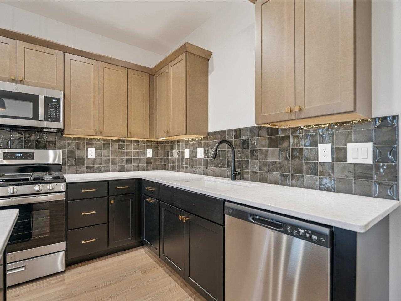 586 Maclan Circle Iowa City IA 52246