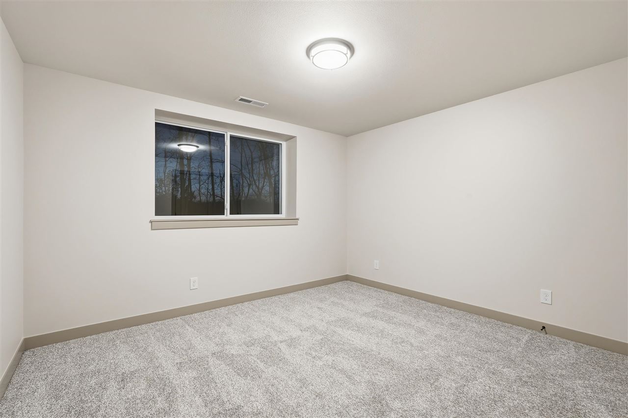 675 Maclan Court Iowa City IA 52246