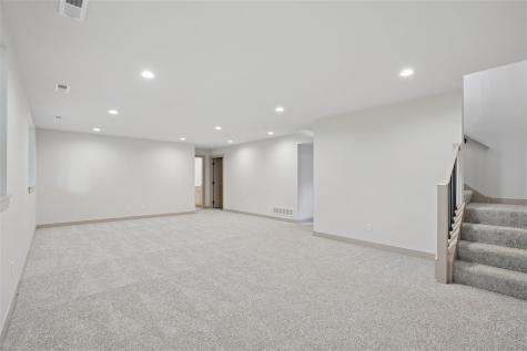 675 Maclan Court Iowa City IA 52246
