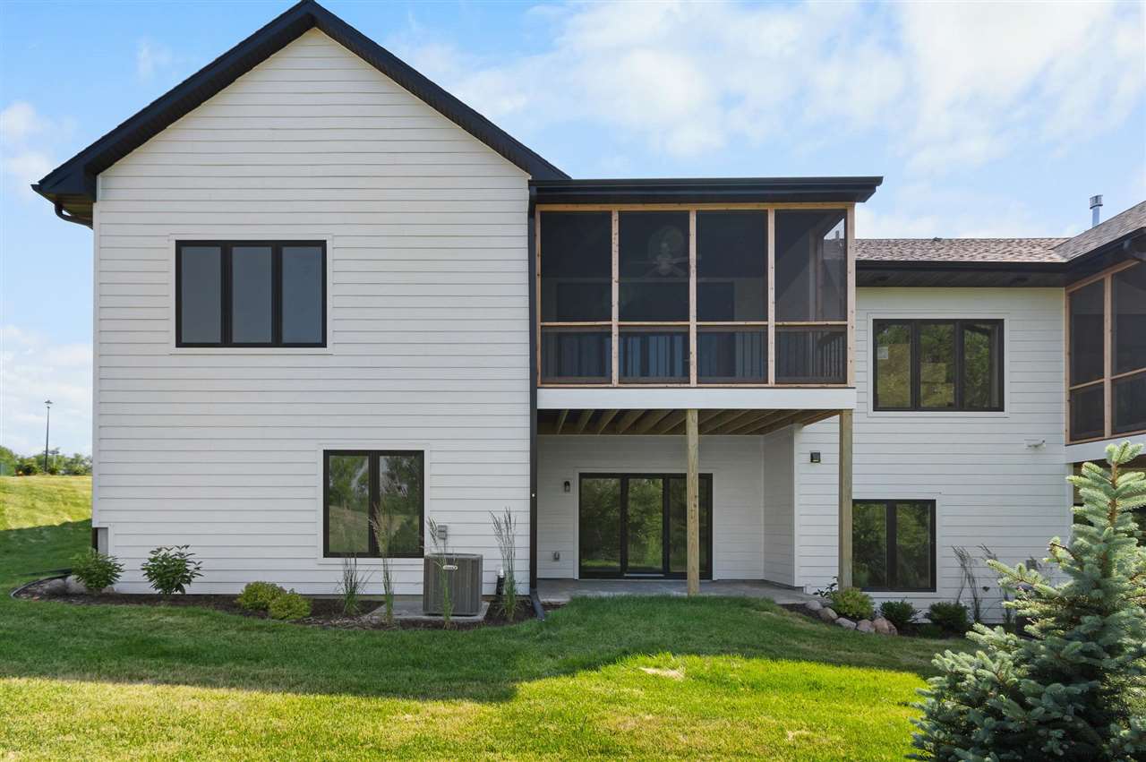 352 Hidden Ridge Drive Coralville IA 52241