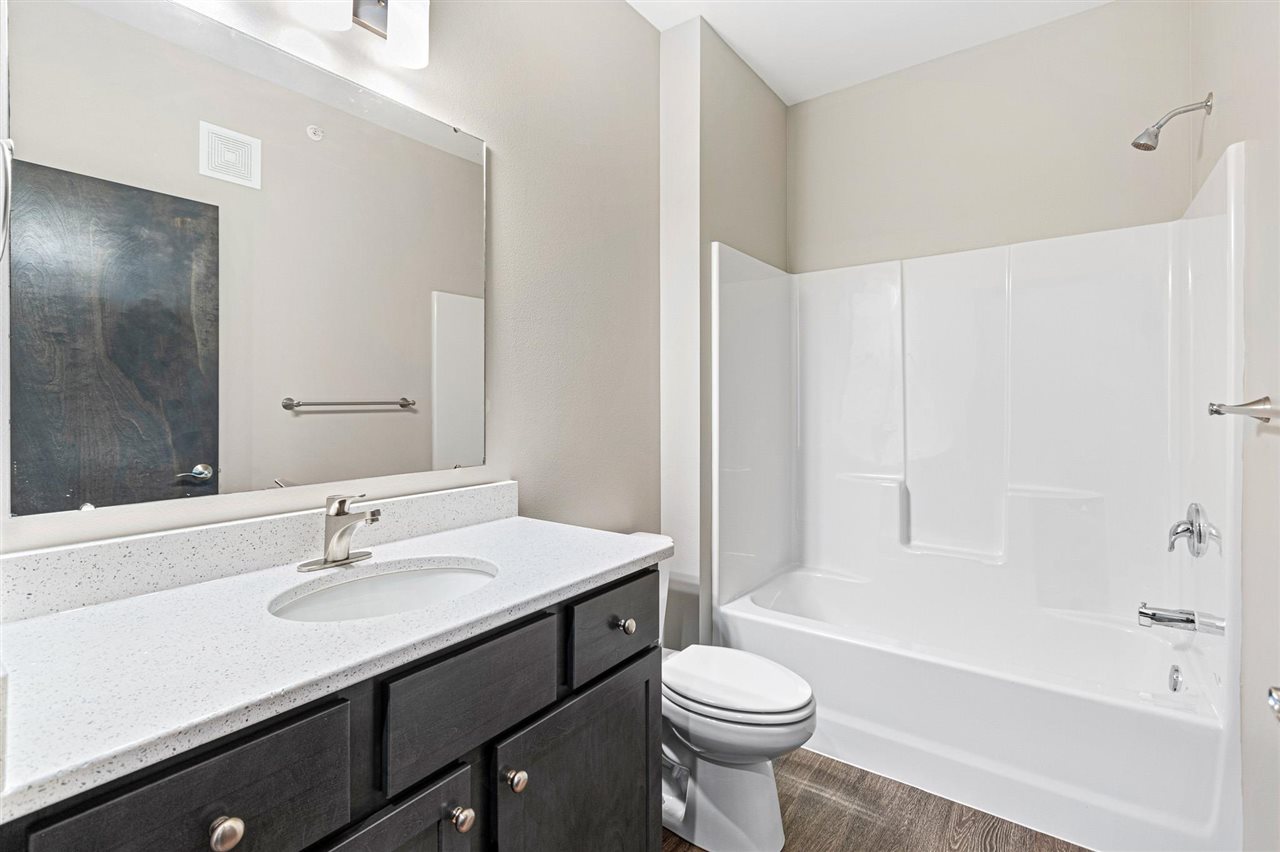 2875 Spring Rose Circle #210 Coralville IA 52241