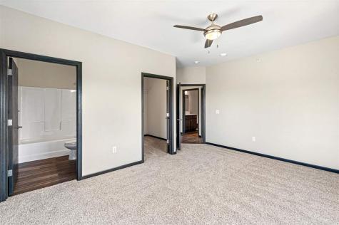 2875 Spring Rose Circle #210 Coralville IA 52241