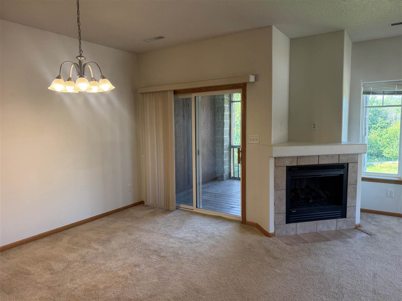 4385 Berkeley Lane Iowa City IA 52245