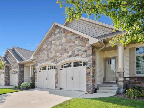 1534 Cedar Vista Lane North Liberty IA 52317