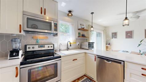2035 Waterford Drive Coralville IA 52241