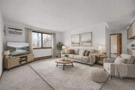 814 Benton Drive Iowa City IA 52246