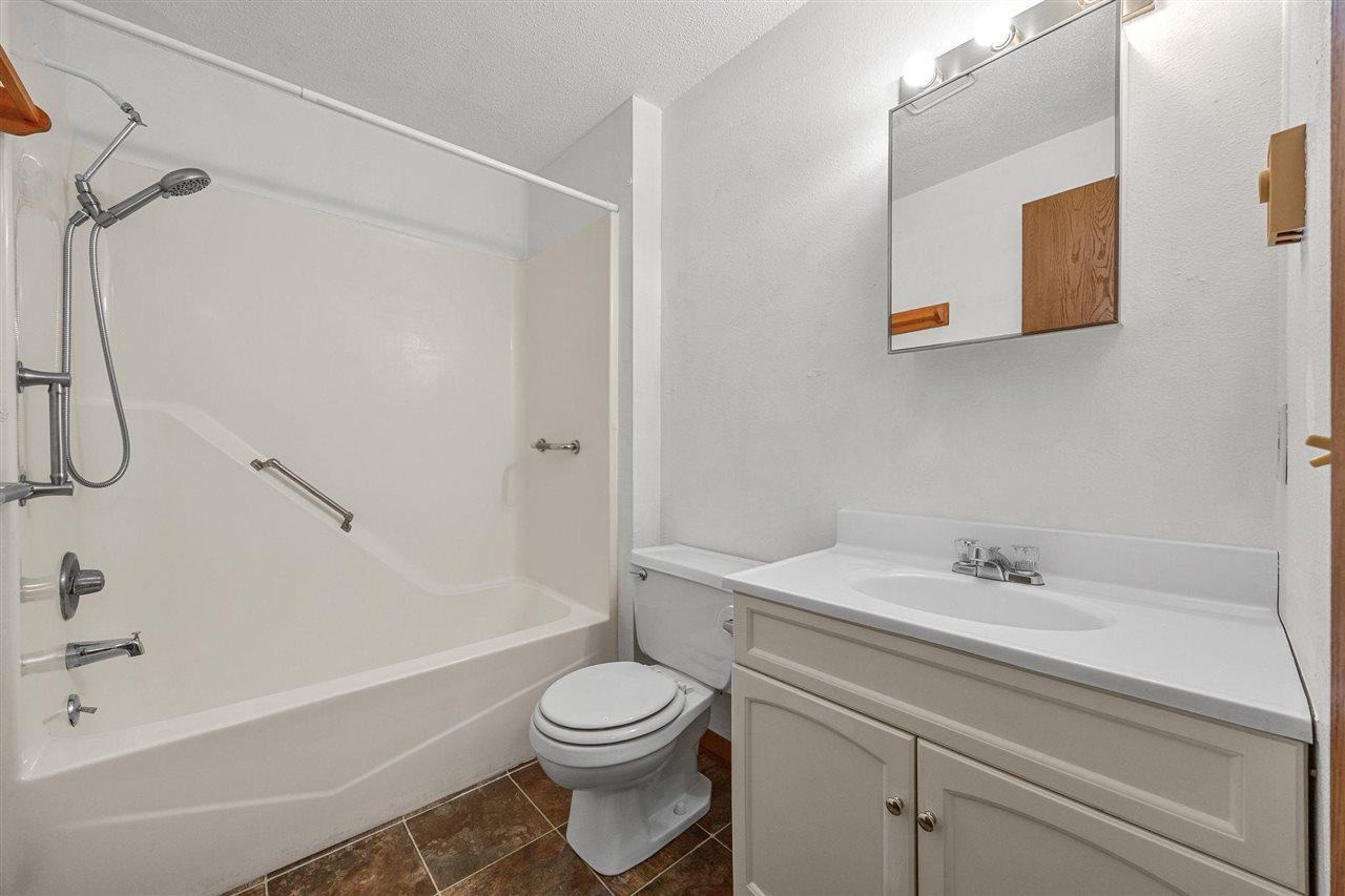 814 Benton Drive Iowa City IA 52246