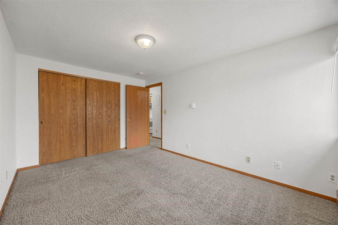 814 Benton Drive Iowa City IA 52246
