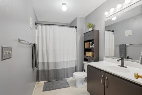 2824 Triple Crown Lane Iowa City IA 52240