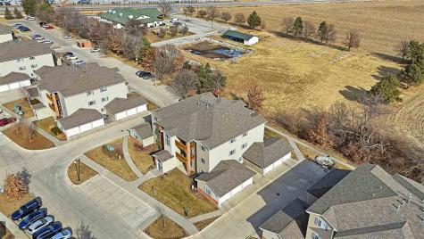 2824 Triple Crown Lane Iowa City IA 52240