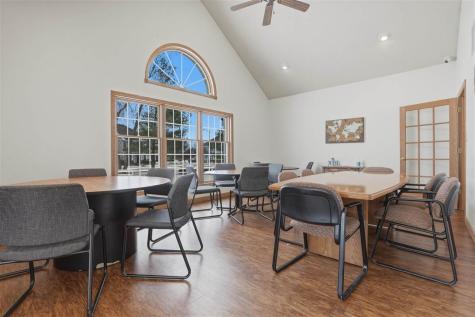 2824 Triple Crown Lane Iowa City IA 52240