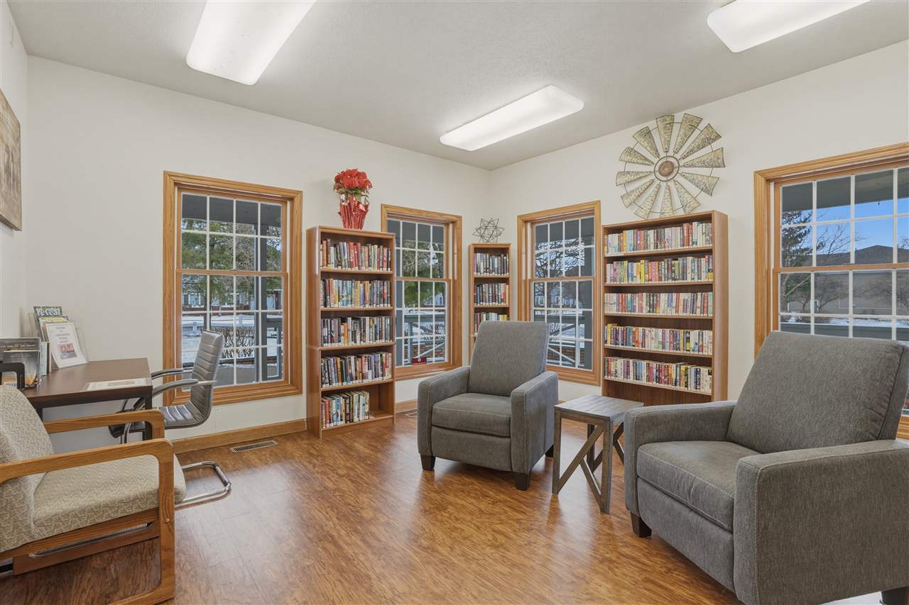 2824 Triple Crown Lane Iowa City IA 52240