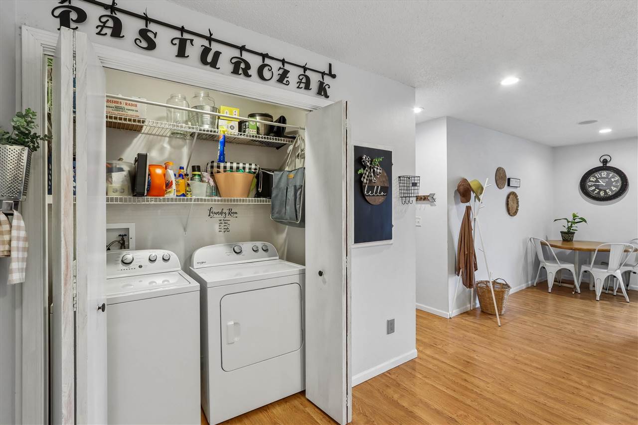 409 James Boulevard Oxford IA 52322