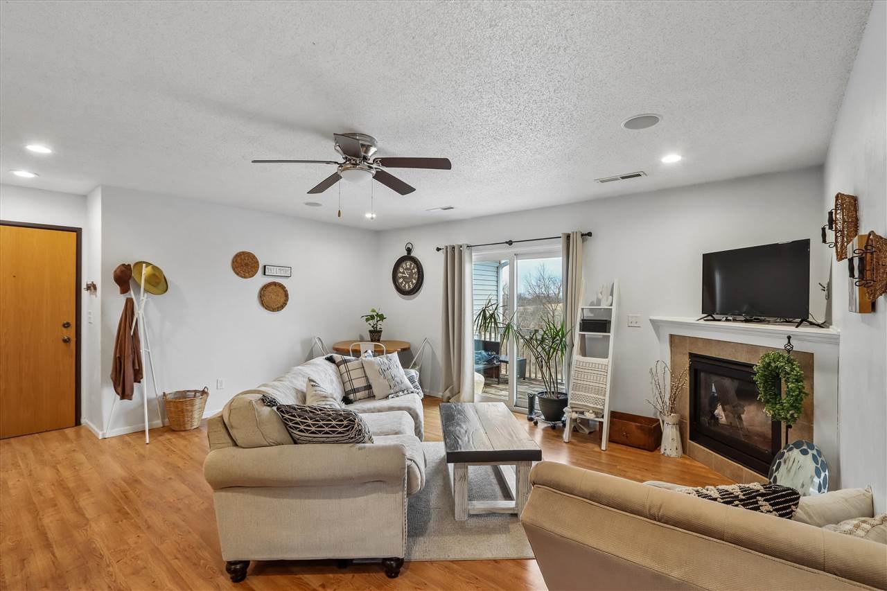 409 James Boulevard Oxford IA 52322
