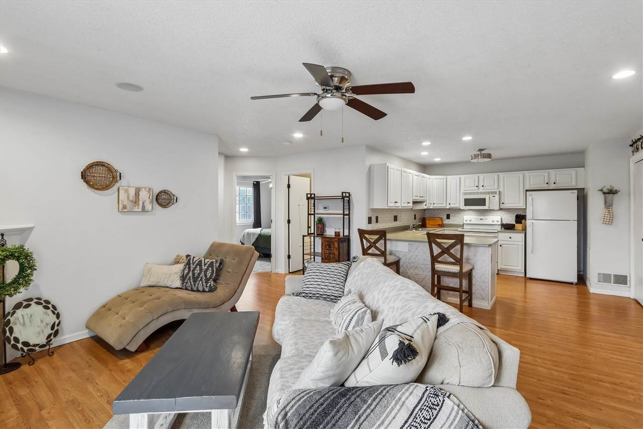409 James Boulevard Oxford IA 52322