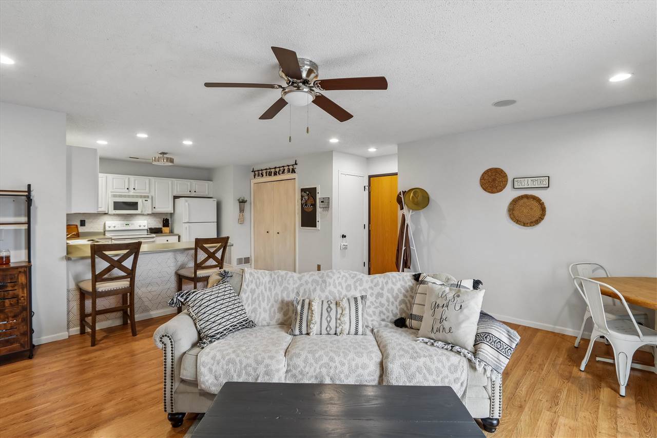 409 James Boulevard Oxford IA 52322
