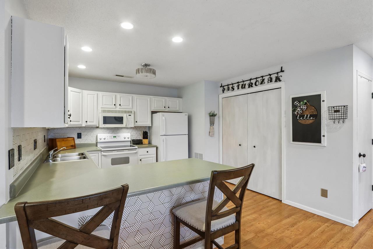 409 James Boulevard Oxford IA 52322