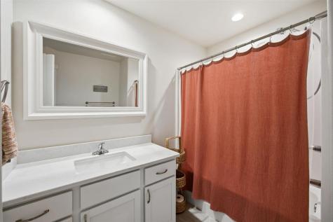 1237 Ronald Way North Liberty IA 52317