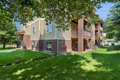 1848 W Benton Street Iowa City IA 52246