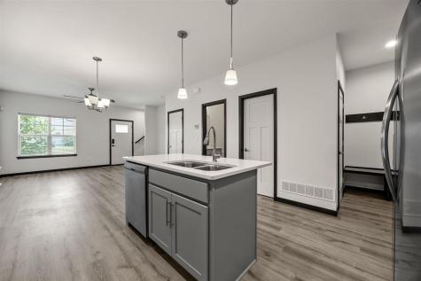 2494 Roycroft Alley Marion IA 52302