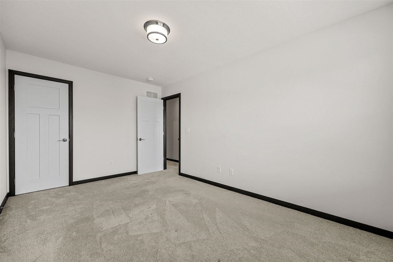 2494 Roycroft Alley Marion IA 52302