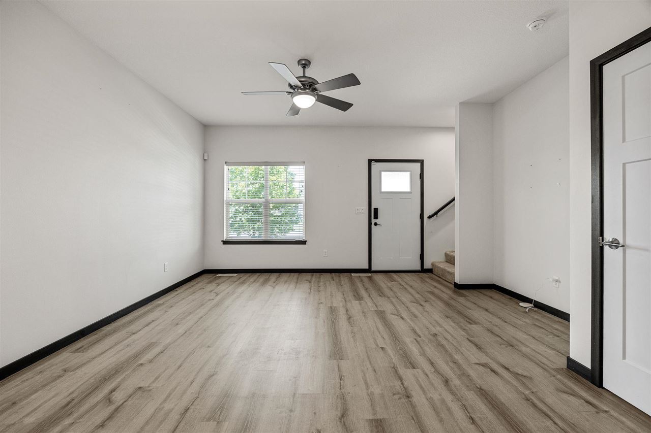 2494 Roycroft Alley Marion IA 52302