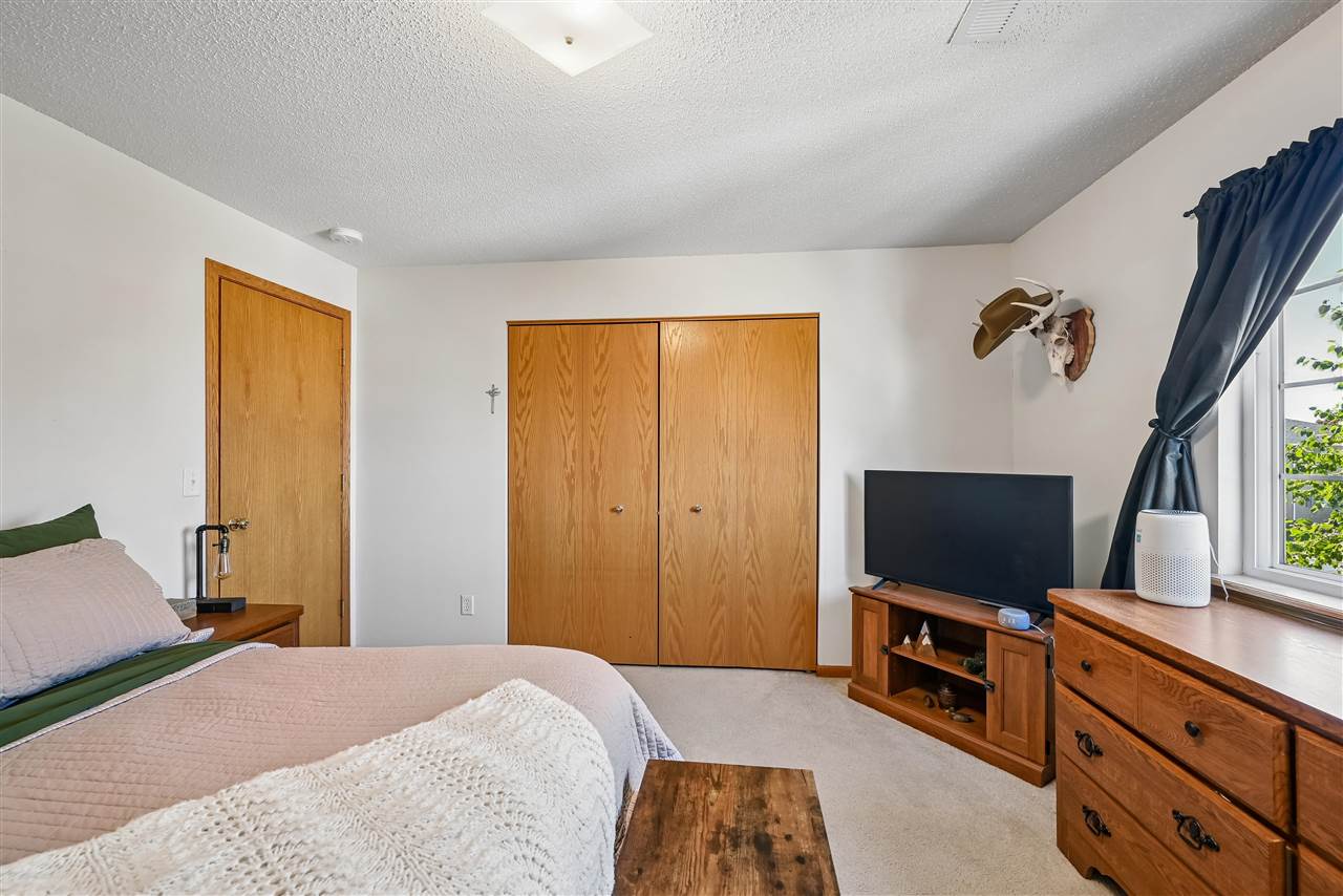 2780 Triple Crown Lane Iowa City IA 52240