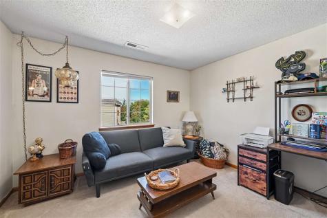 2780 Triple Crown Lane Iowa City IA 52240