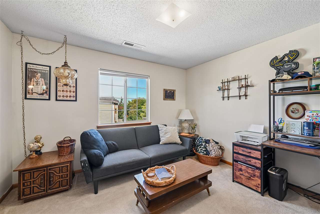 2780 Triple Crown Lane Iowa City IA 52240