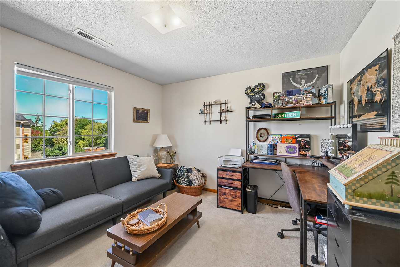 2780 Triple Crown Lane Iowa City IA 52240