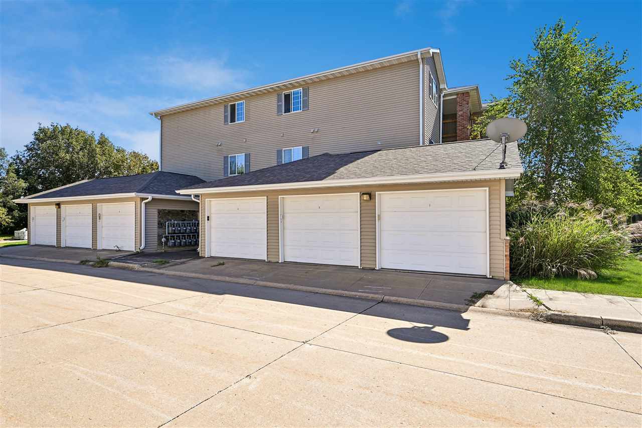2780 Triple Crown Lane Iowa City IA 52240