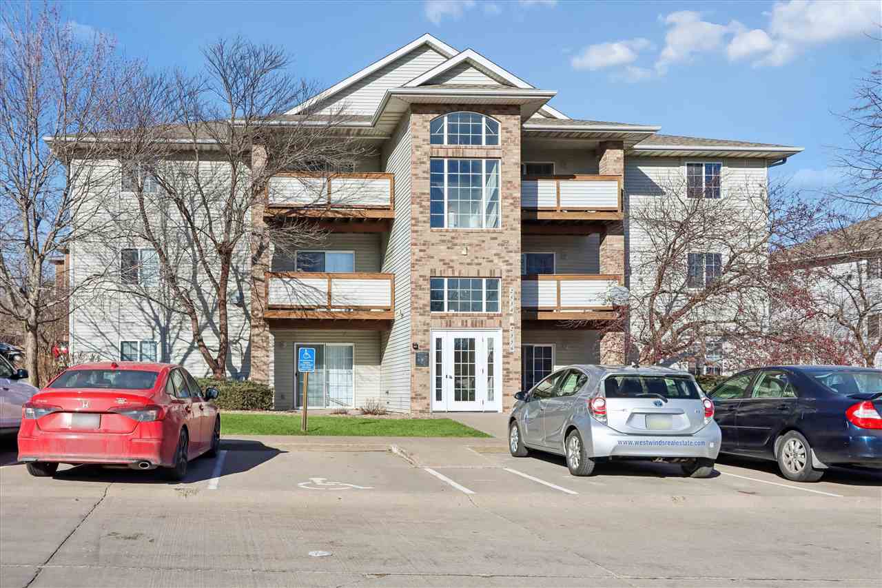 2534 Rushmore Drive Iowa City IA 52246