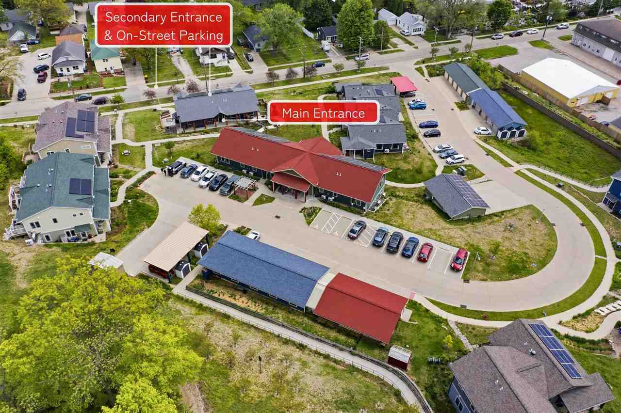 156 Prairie Hill Lane Iowa City IA 52246