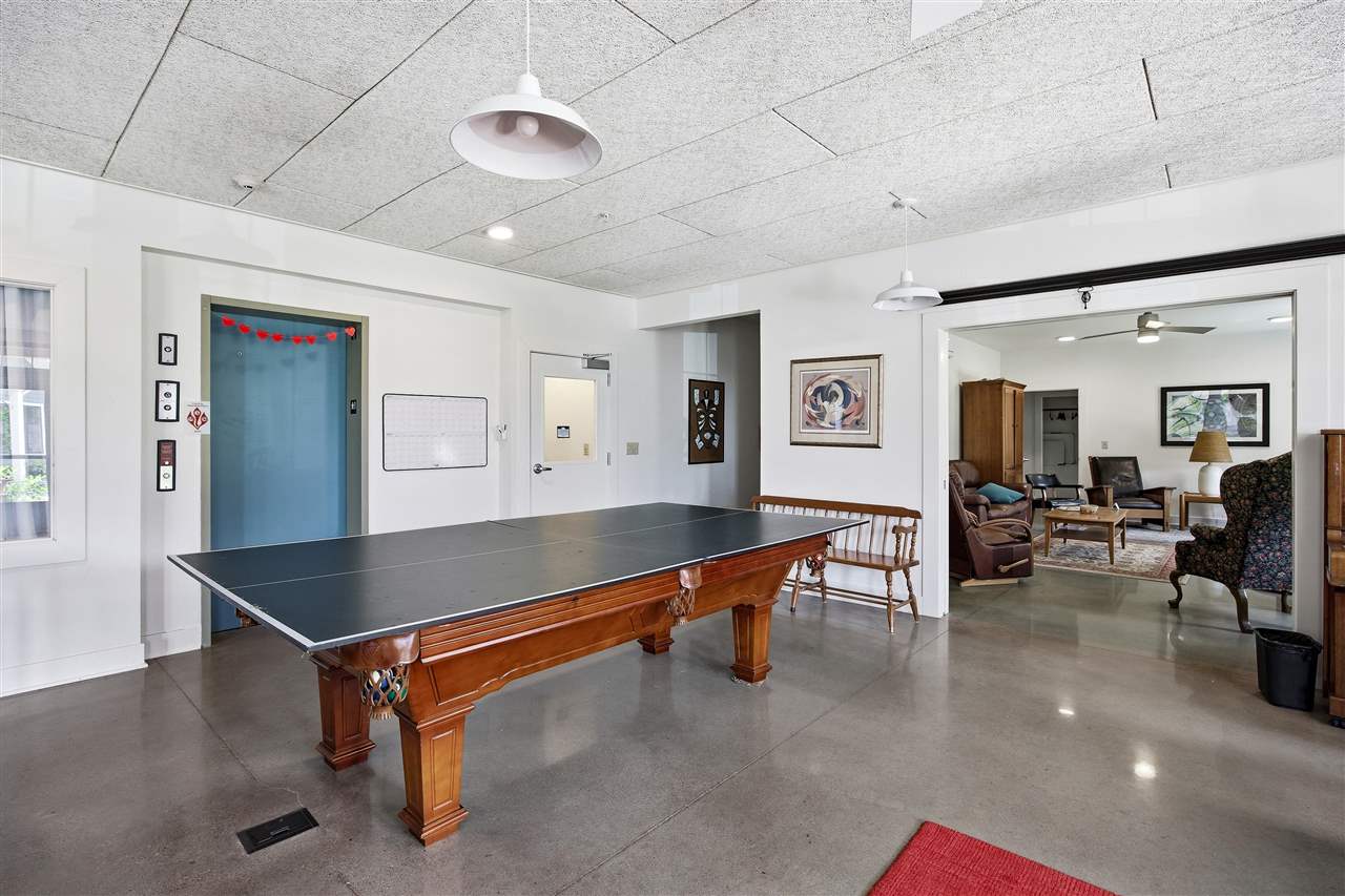 156 Prairie Hill Lane Iowa City IA 52246