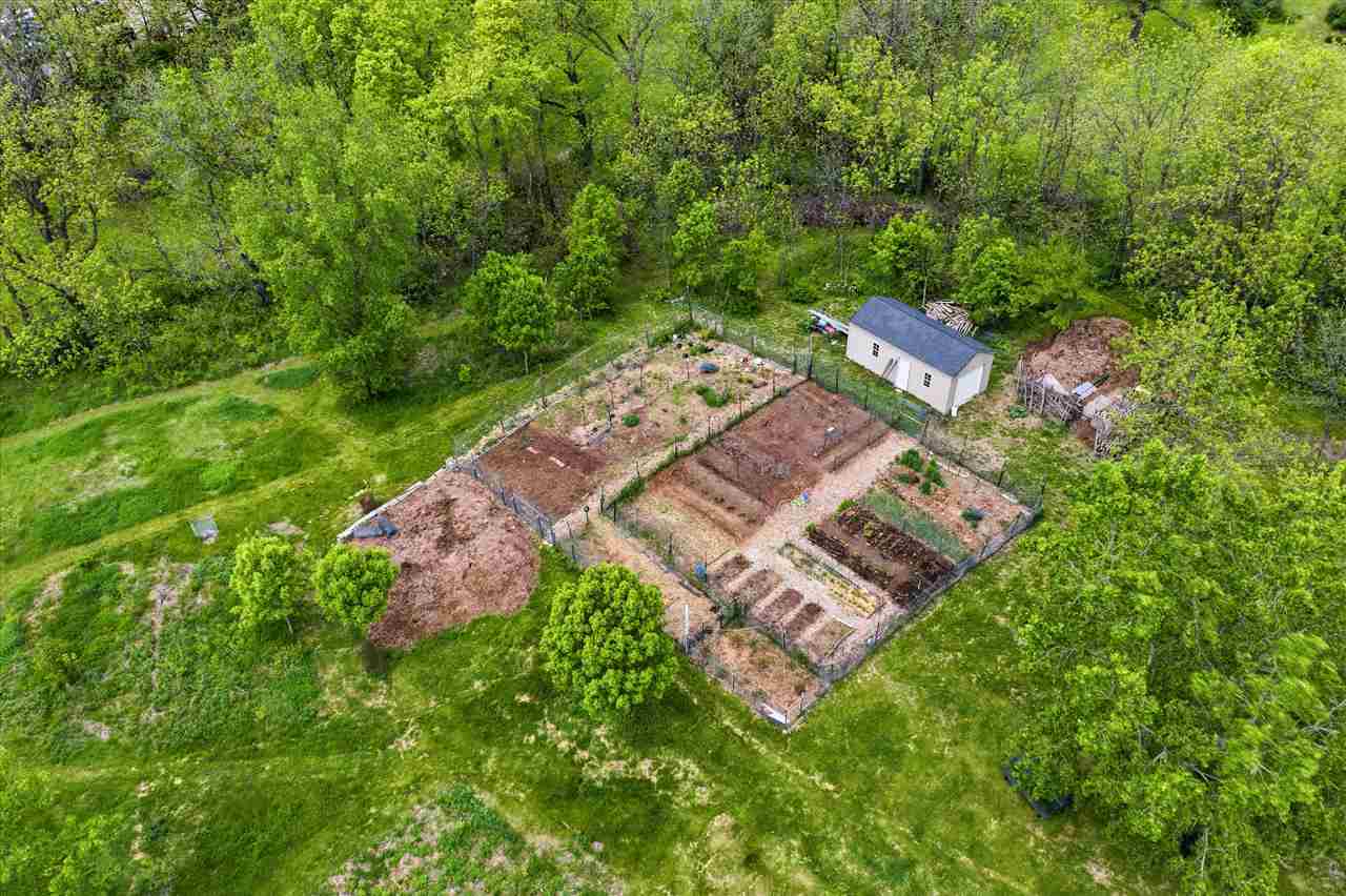 156 Prairie Hill Lane Iowa City IA 52246