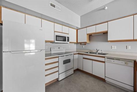 2743 Triple Crown Lane Iowa City IA 52240