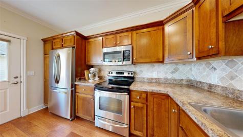 1005 Walker Circle Iowa City IA 52245