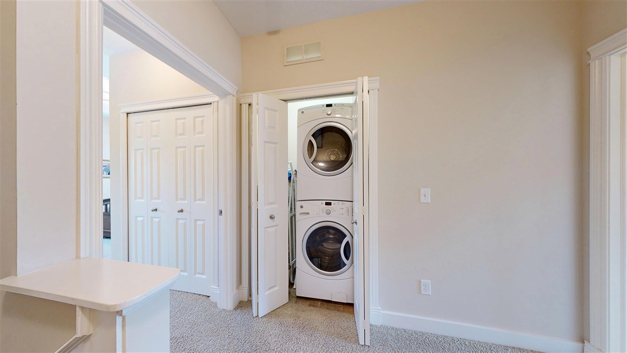 1005 Walker Circle Iowa City IA 52245