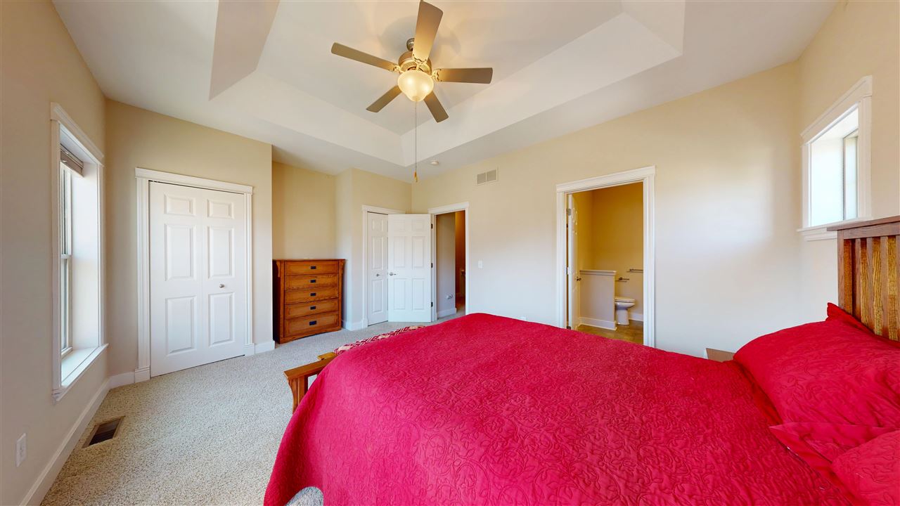 1005 Walker Circle Iowa City IA 52245