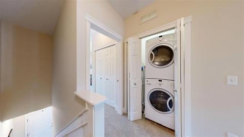 1005 Walker Circle Iowa City IA 52245