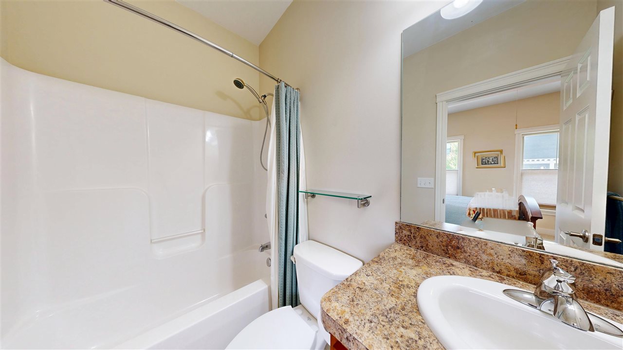 1005 Walker Circle Iowa City IA 52245