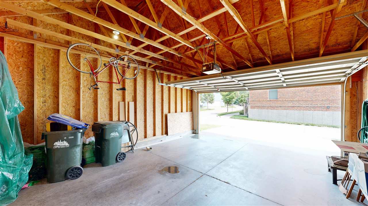 1005 Walker Circle Iowa City IA 52245