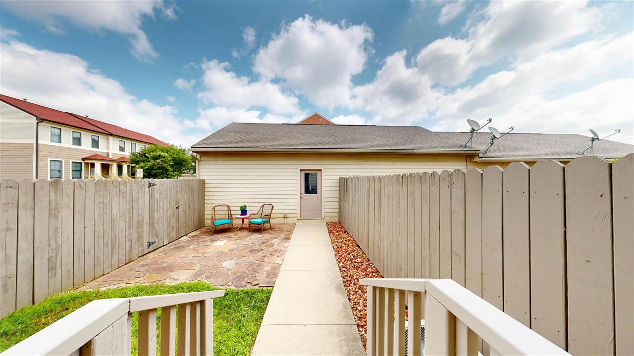 1005 Walker Circle Iowa City IA 52245